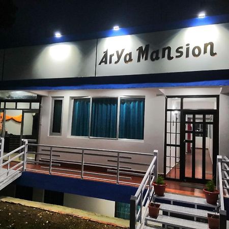 Arya Mansion Hotell Lansdowne Eksteriør bilde